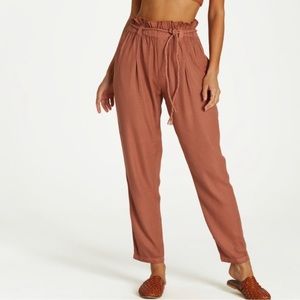 BILLABONG - HIGH WAISTED ADVENTURE PANT SIZE M